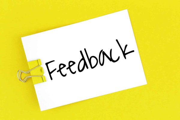 Come implementare un sistema di feedback del cliente in tempo reale nel settore alberghiero?