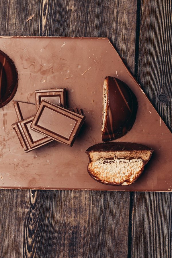 Quali sono i migliori percorsi cicloturistici per scoprire il patrimonio enogastronomico del Piemonte?